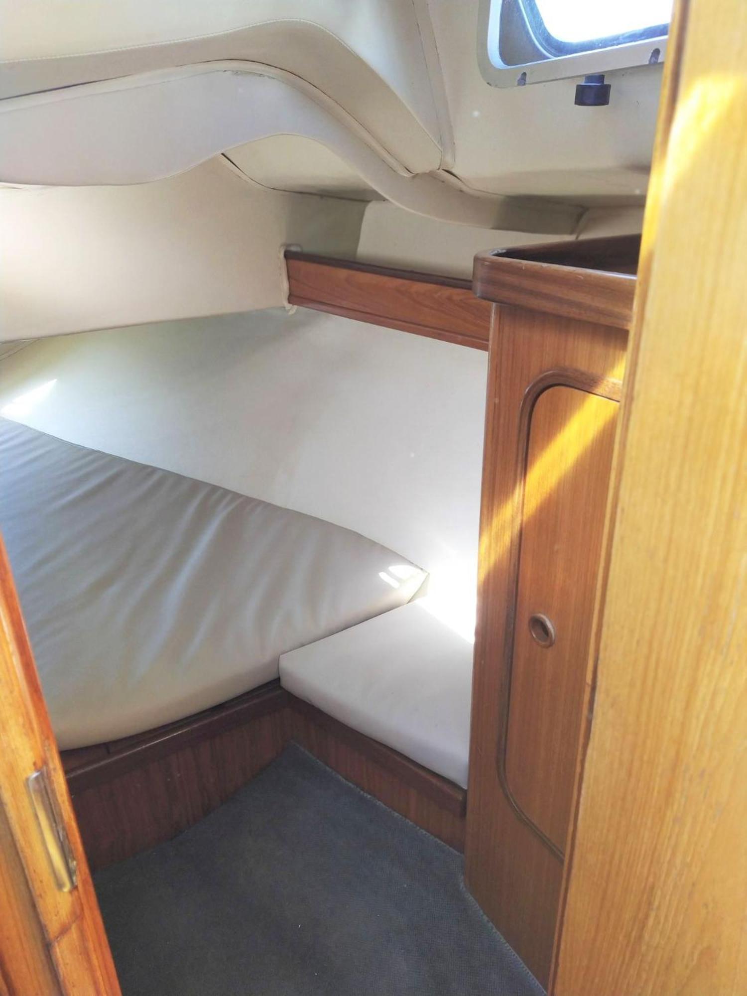 Апартаменти Be Local - Sleep Aboard The Santa Maria Sailing Boat In Лісабон Екстер'єр фото